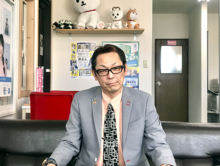 株式会社 田中ガラス 代表取締役社長   田中 浩幸